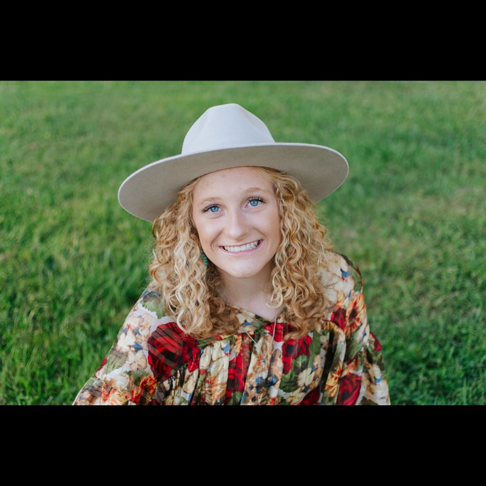 Meet your Posher, Bristyn